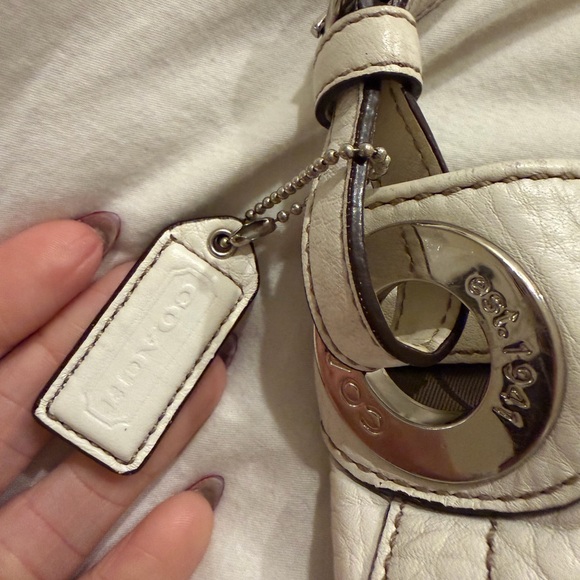 Vintage Coach Handbag White Leather Pebbled Shoulder Tote Shopper Style 5715 - Picture 6 of 9